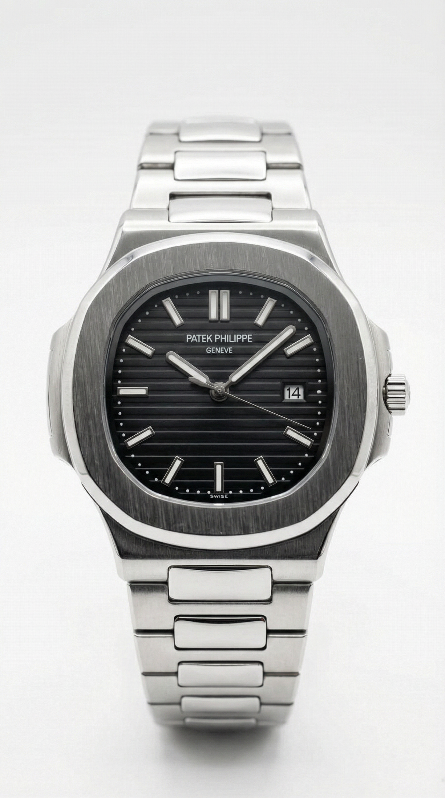 Patek Philippe Genève Men’s Silver Watch – “PATEK PHILIPPE GENÈVE” Classic Design